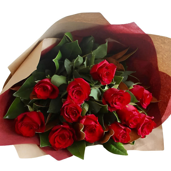 Une douzaine de roses rouges à longues tiges